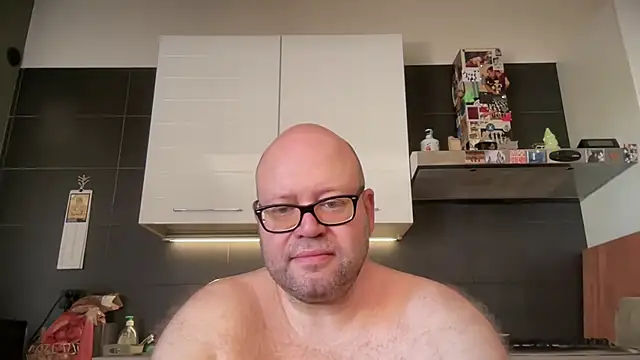 theitalianbear Show Webcam