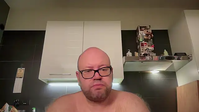 theitalianbear Adlı Modelin Web Kamerası Şovu