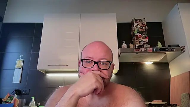 theitalianbear Adlı Modelin Web Kamerası Şovu