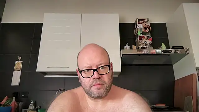 Pokazy przed kamerką – theitalianbear