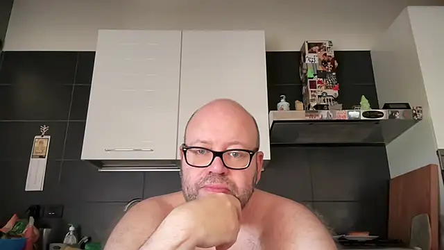 theitalianbear Webcam show