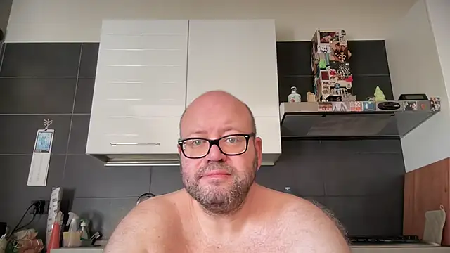 Pokazy przed kamerką – theitalianbear