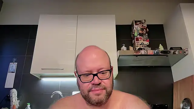 theitalianbear webcam show
