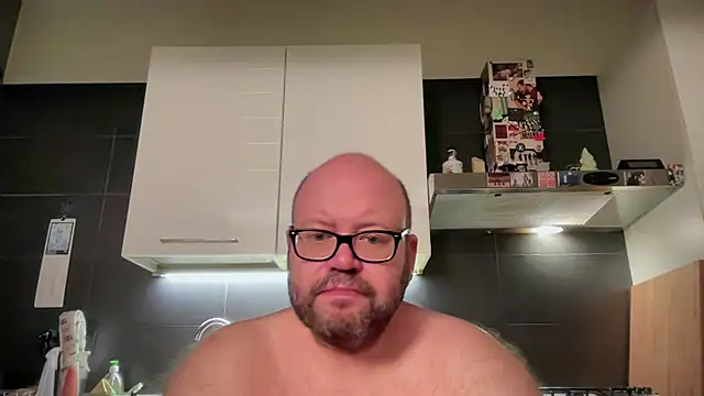 Pokazy przed kamerką – theitalianbear
