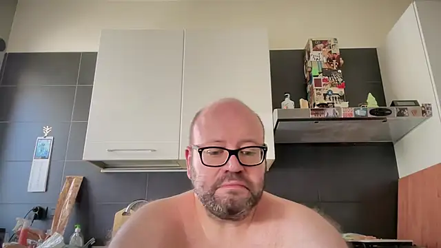 theitalianbear Adlı Modelin Web Kamerası Şovu