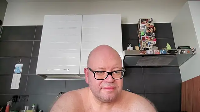 theitalianbear 网络视讯表演