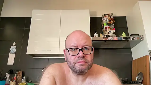 theitalianbear Webcam Show