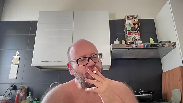 theitalianbear Webcam show