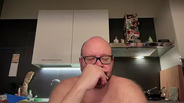 theitalianbear Show Webcam