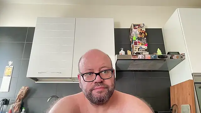 theitalianbear Adlı Modelin Web Kamerası Şovu