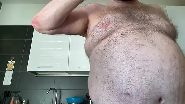 theitalianbear's Webcam Show
