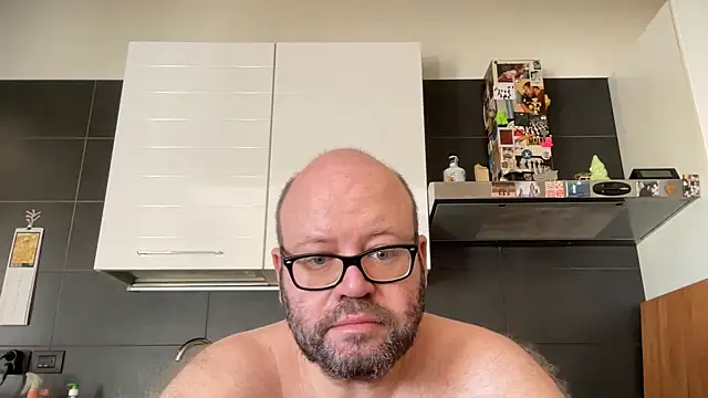 theitalianbear Adlı Modelin Web Kamerası Şovu