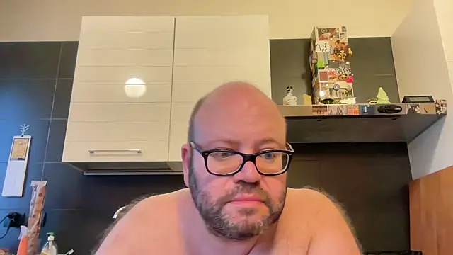 theitalianbear webcam show