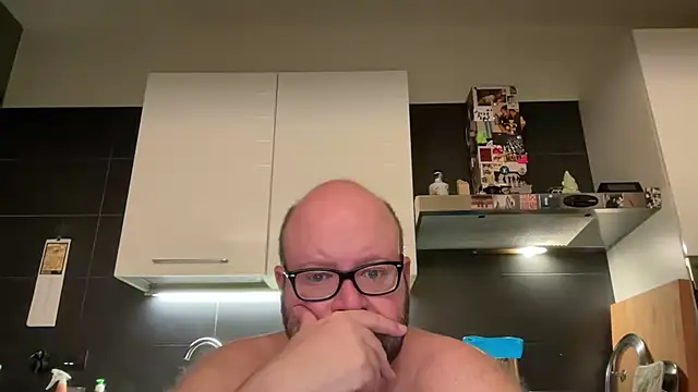 theitalianbear's Webcam Show