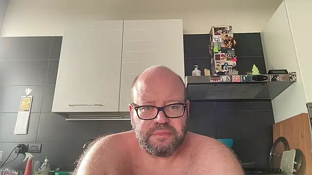 theitalianbear webcam show