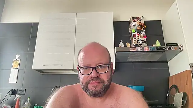 Pokazy przed kamerką – theitalianbear