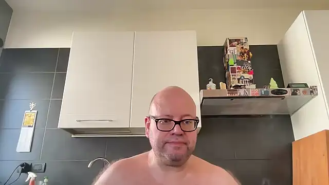 theitalianbear Adlı Modelin Web Kamerası Şovu