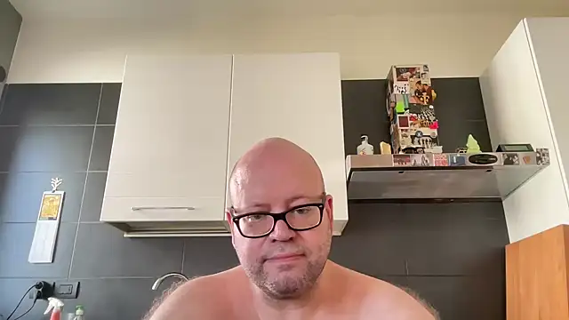 theitalianbear webcam show