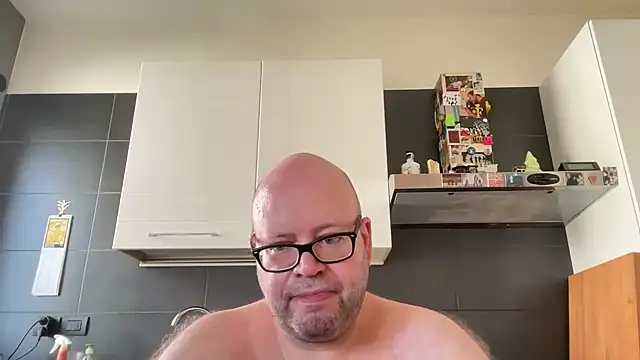 theitalianbear's Webcam Show