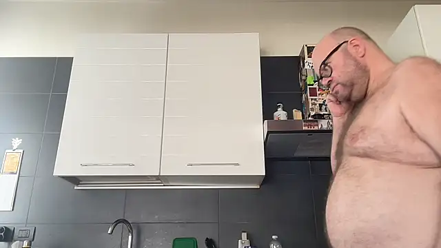 theitalianbear Webcam show