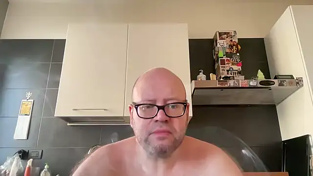 theitalianbear  Шоу с уебкамера