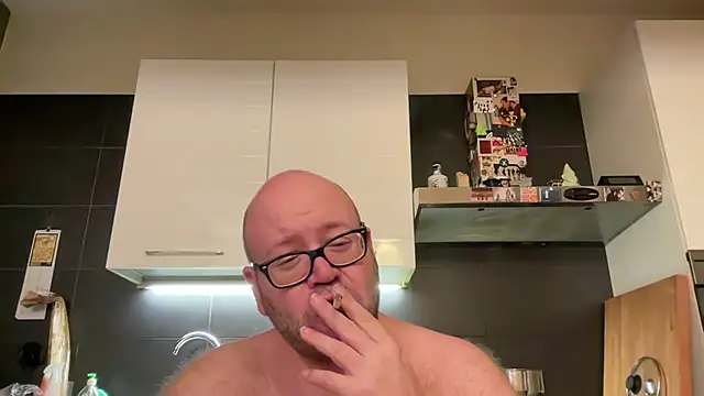 theitalianbear Show in webcam