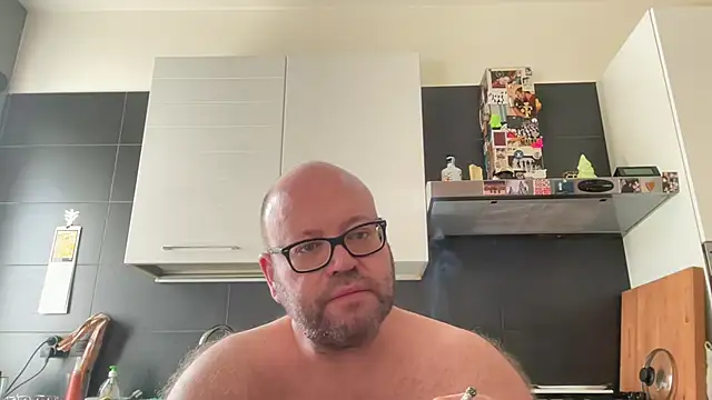 theitalianbear webcam show