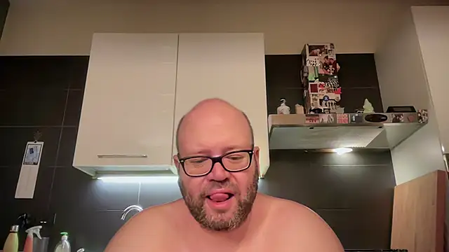 theitalianbear Webcamshow