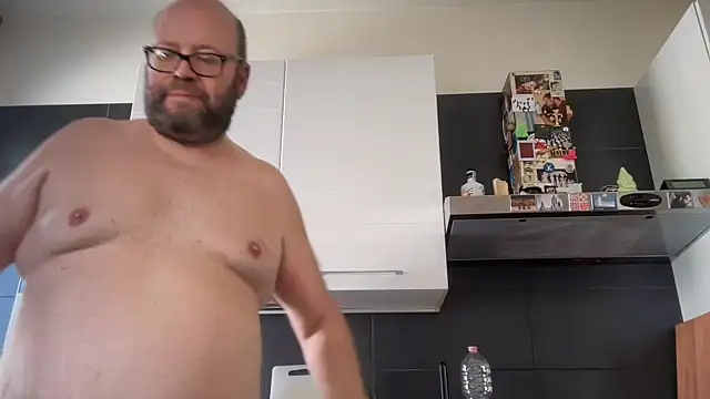 theitalianbear Show Webcam