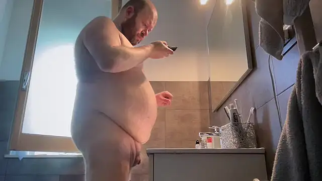 theitalianbear's Webcam Show