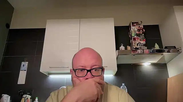 theitalianbear Show Webcam