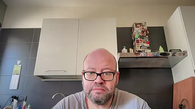 theitalianbear Webcam-Show