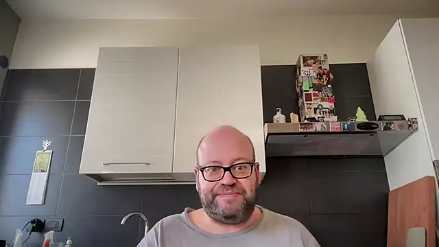 theitalianbear Шоу с уебкамера