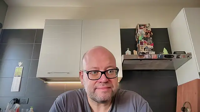 theitalianbear Webcamshow