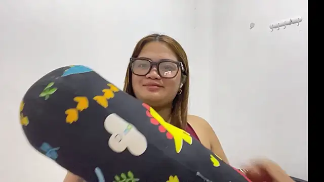 VikkiDunemn Pertunjukan Webcam