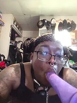 Marl33_Ch33ks' Webcam Show