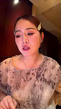 momoli60 Show Webcam