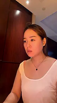 momoli60 网络视讯表演