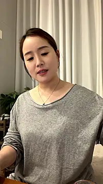 momoli60's Webcam Show