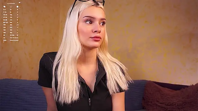 ReneaGilley – Naživo XXX chat