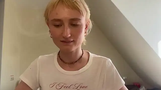 M_Mystique's Webcam Show