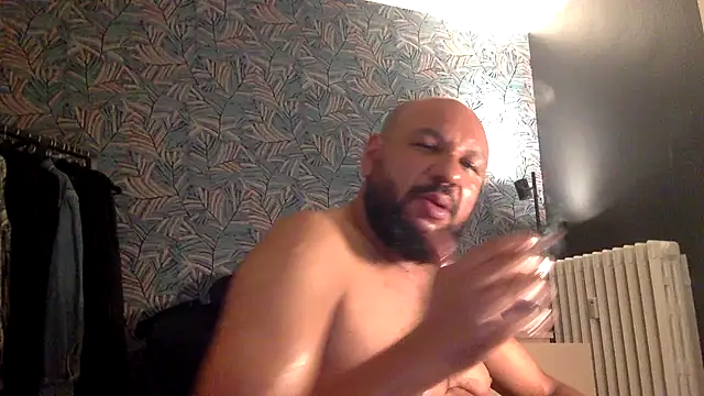 Show modela PEET__PAAK__ na web-kameri