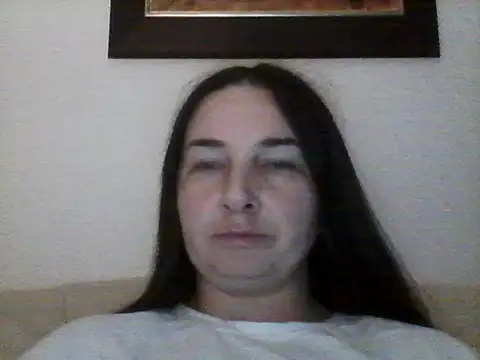 Kirahugme Chat XXX in diretta