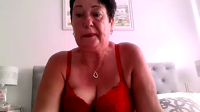 NaughtyNessa53xx's Webcam Show