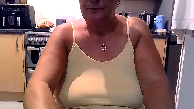 NaughtyNessa53xx – webcam-show