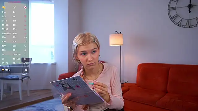 BelleTrovato webcam show