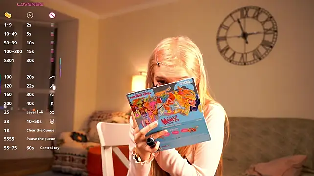 BelleTrovato's Webcam Show