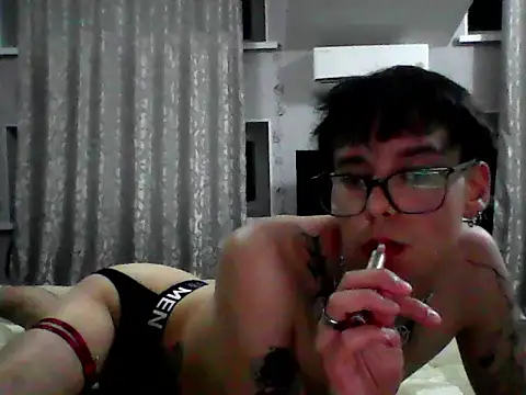 VelvetChaosSoul webcam show