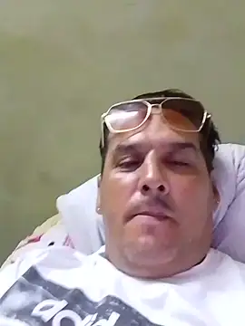 Frankbebe1986 webcam show