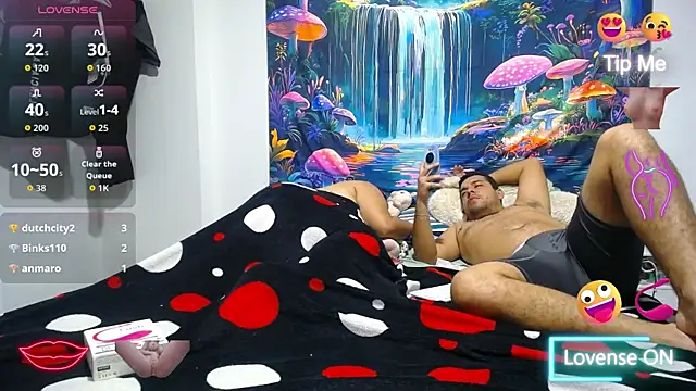 Show de Tatis_bigboobs21 na webcam